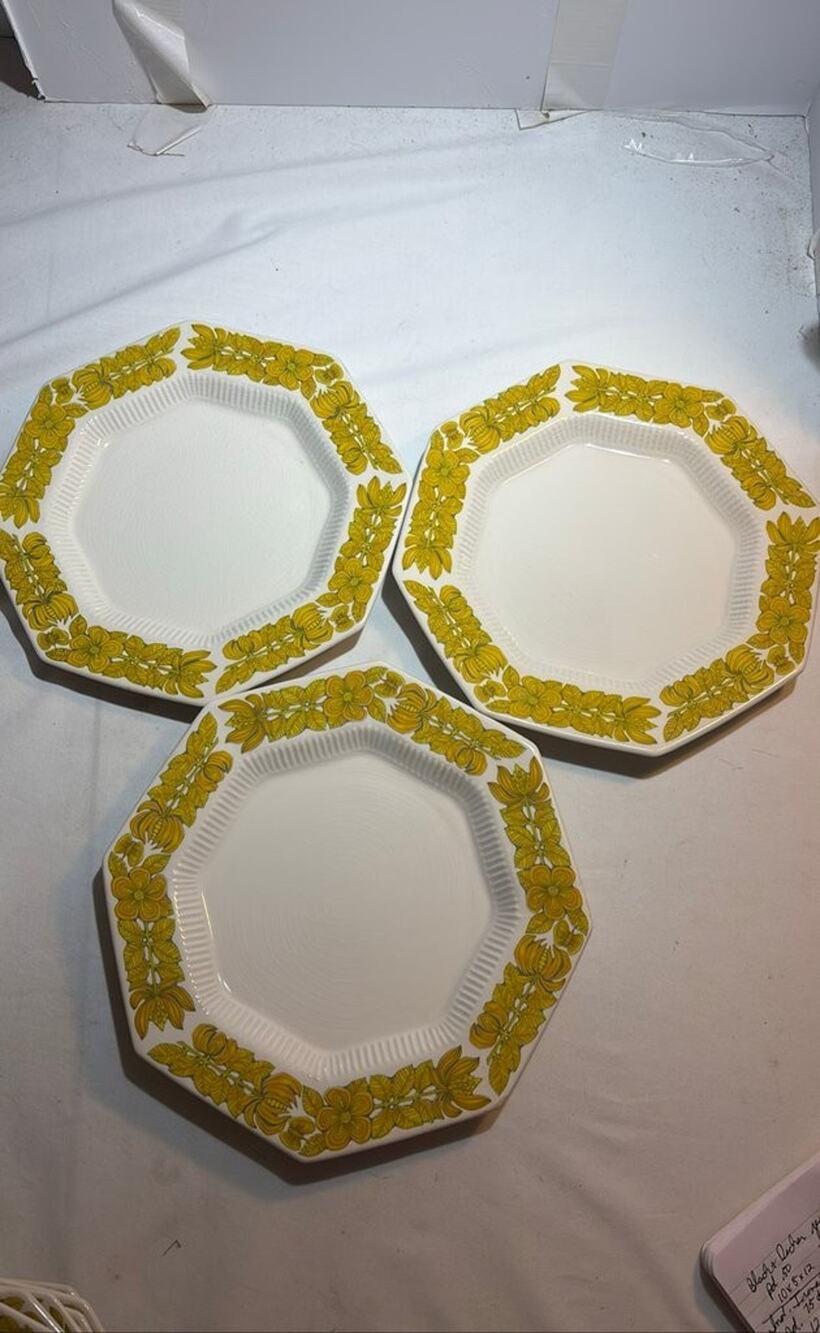 Set of 3 Independence Ironstone Dinner Plates by Interpace